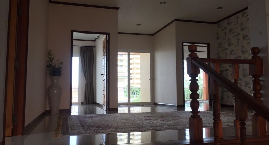 For sale 7 ベッドルーム villa in Bang Lamung, Chonburi
