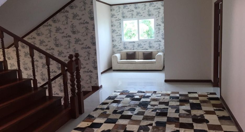 For sale 7 ベッドルーム villa in Bang Lamung, Chonburi