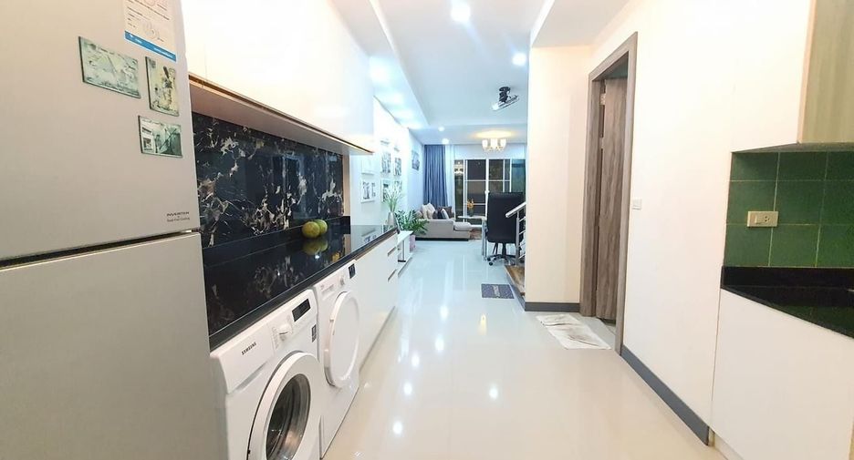 Villa zum Kauf mit 6 Zimmer in Bang Lamung, Chonburi