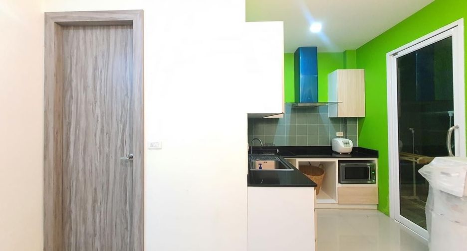 Villa zum Kauf mit 6 Zimmer in Bang Lamung, Chonburi