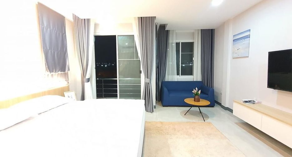 Villa zum Kauf mit 6 Zimmer in Bang Lamung, Chonburi