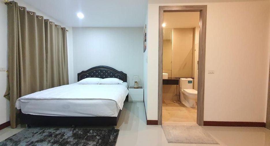 Villa zum Kauf mit 6 Zimmer in Bang Lamung, Chonburi