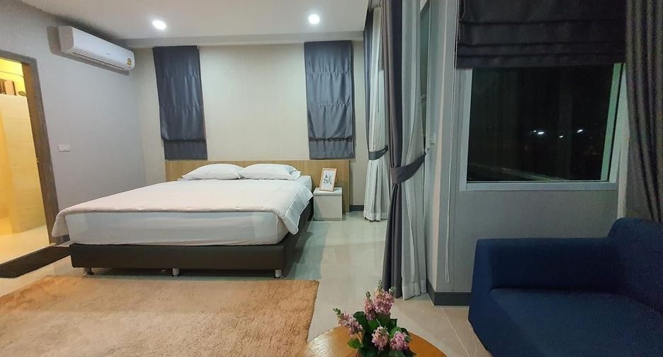Villa zum Kauf mit 6 Zimmer in Bang Lamung, Chonburi