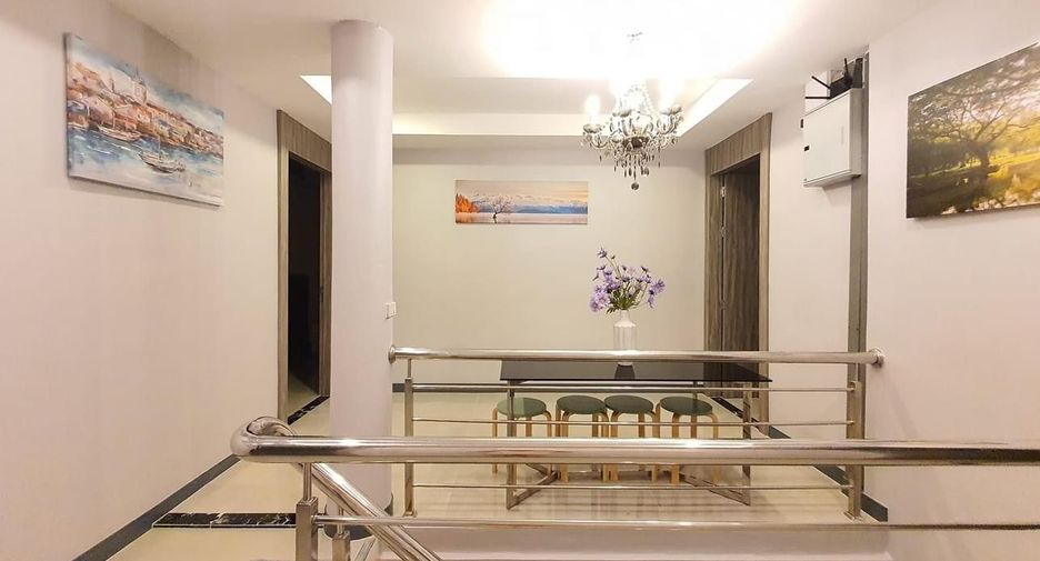 Villa zum Kauf mit 6 Zimmer in Bang Lamung, Chonburi