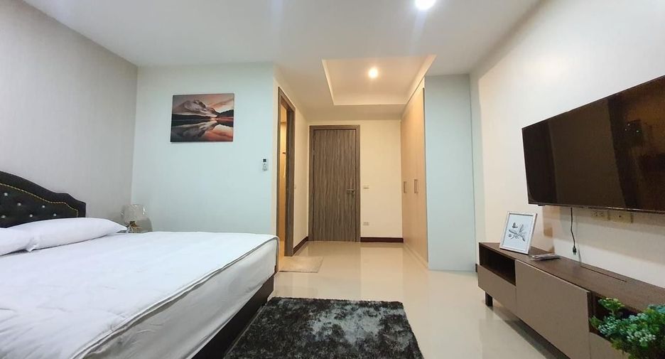Villa zum Kauf mit 6 Zimmer in Bang Lamung, Chonburi