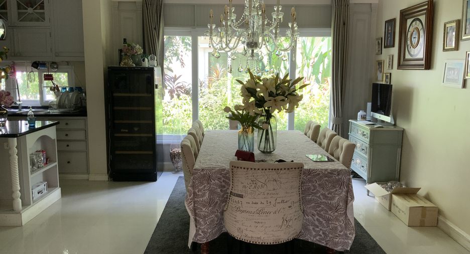 À vendre 4 chambres maison à Bang Bua Thong, Nonthaburi