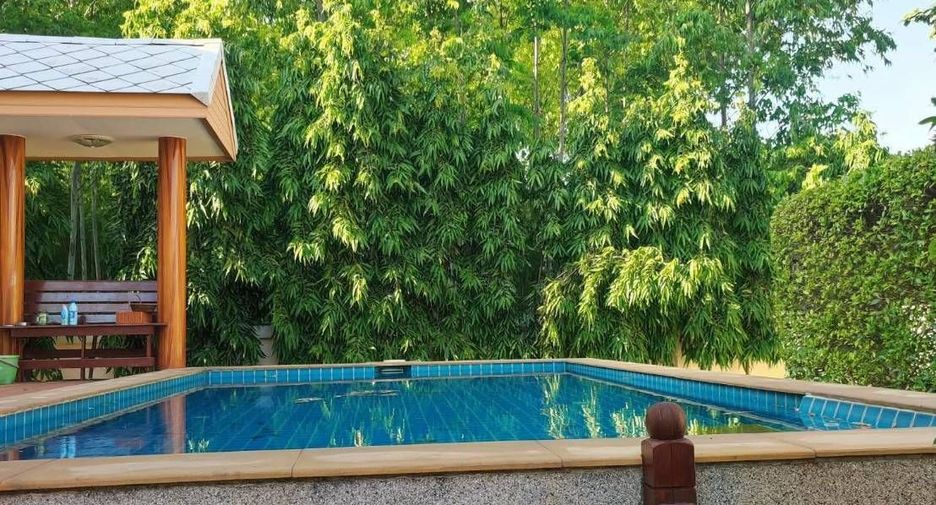 For rent 3 bedrooms villa in Bang Lamung, Chonburi