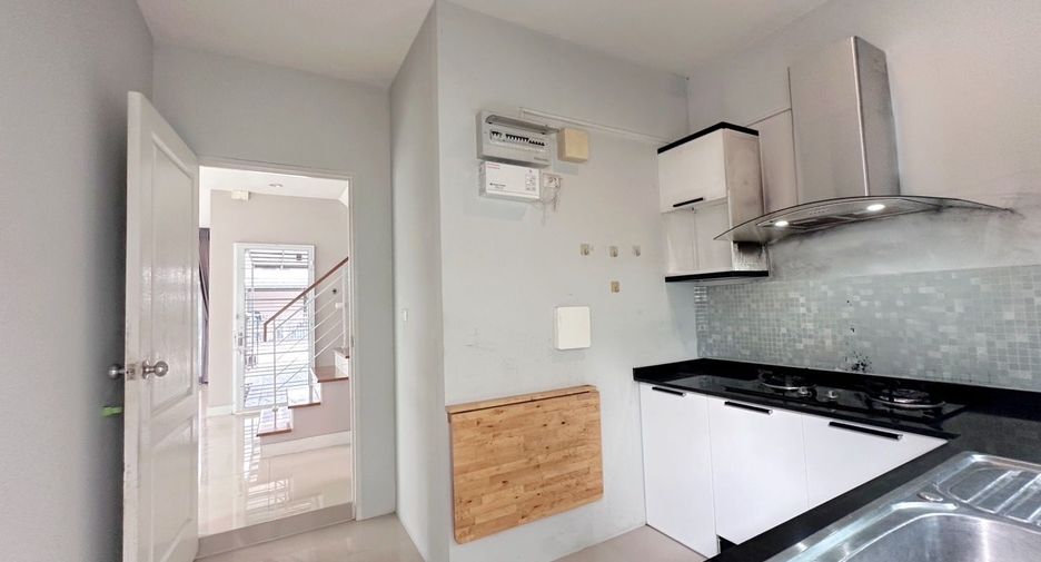 Продажа 3 спальни дом в Тхунг Кхру, Бангкок