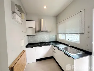 For sale 3 bedrooms house in Thung Khru, Bangkok