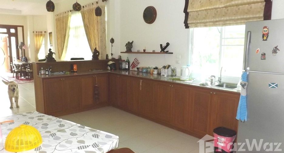 For sale 4 ベッドルーム house in Mueang Surin, Surin