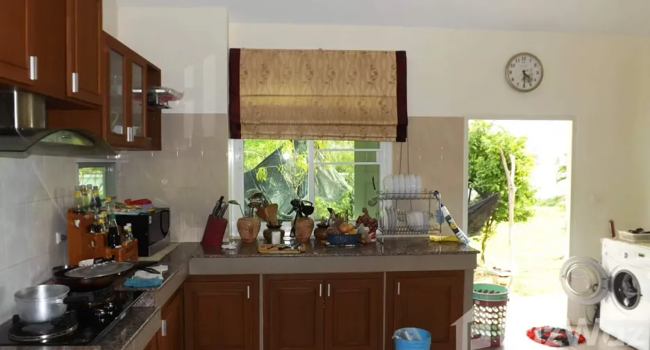 For sale 4 ベッドルーム house in Mueang Surin, Surin