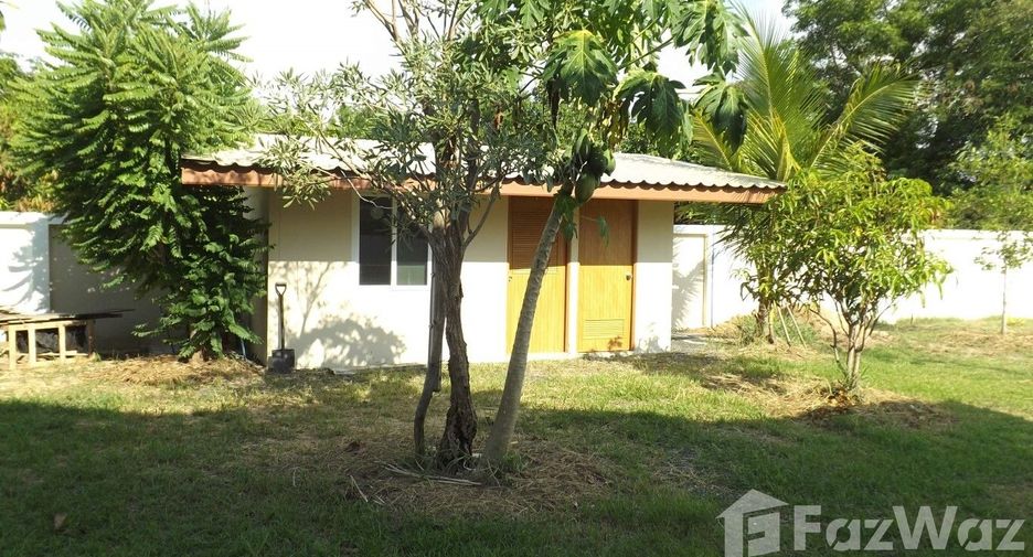 For sale 4 ベッドルーム house in Mueang Surin, Surin