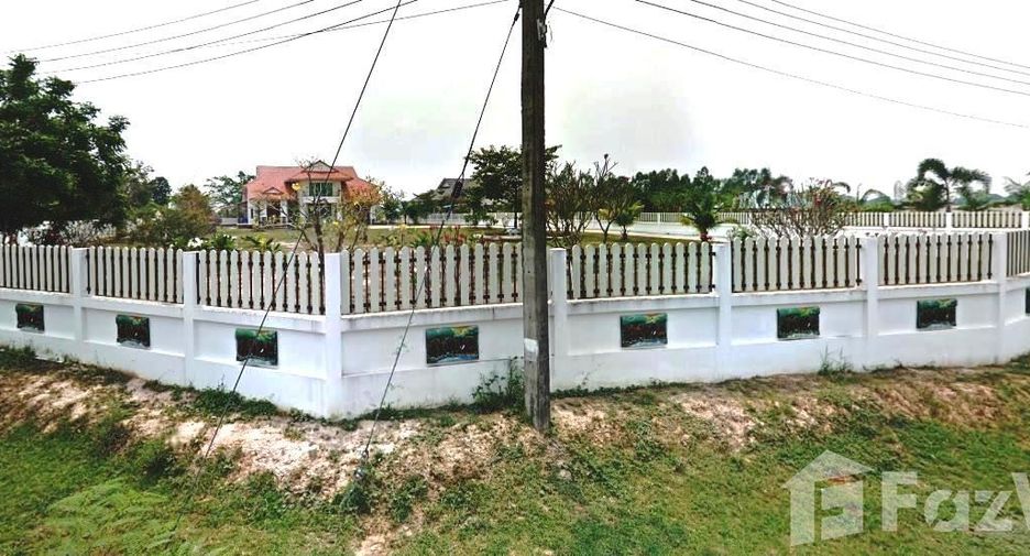 For sale 4 ベッドルーム house in Mueang Surin, Surin