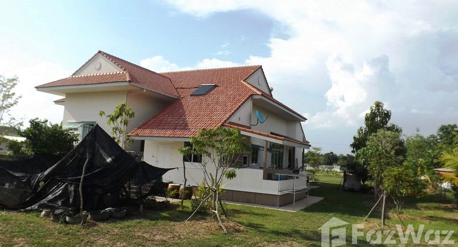 For sale 4 ベッドルーム house in Mueang Surin, Surin
