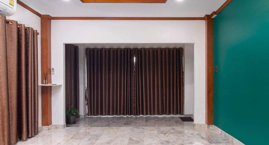 For sale 4 bedrooms house in Bang Lamung, Chonburi