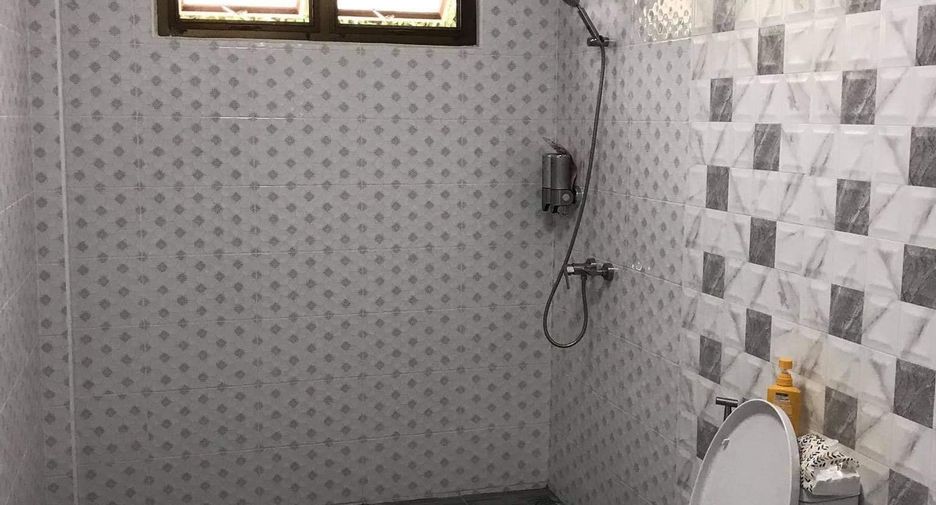 For sale 4 bedrooms house in Bang Lamung, Chonburi