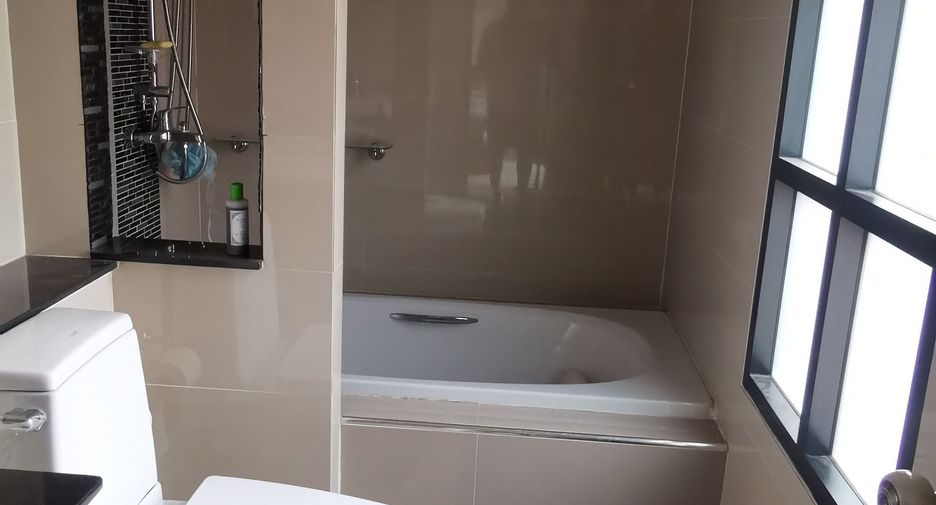 For rent 2 bedrooms house in Bang Lamung, Chonburi