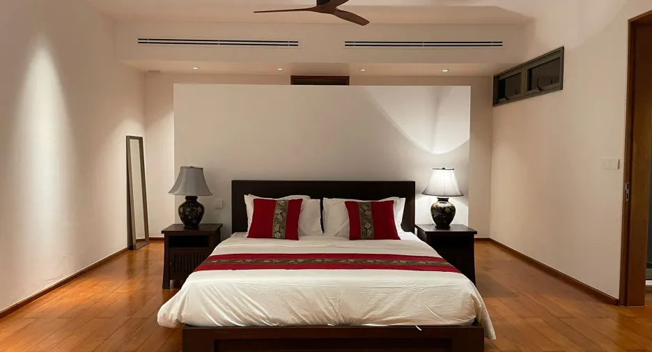 For rent 5 bedrooms villa in Thalang, Phuket