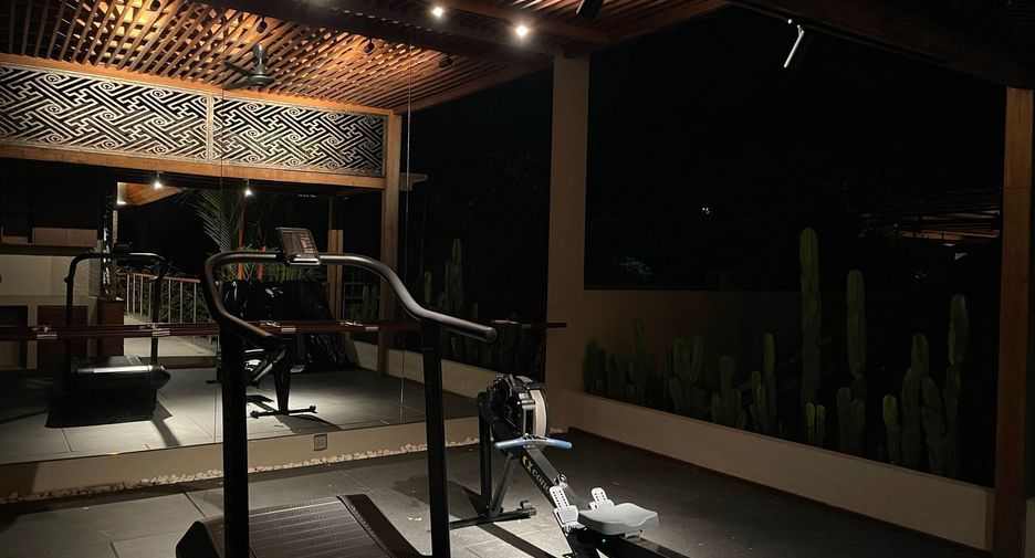 For rent 5 bedrooms villa in Thalang, Phuket