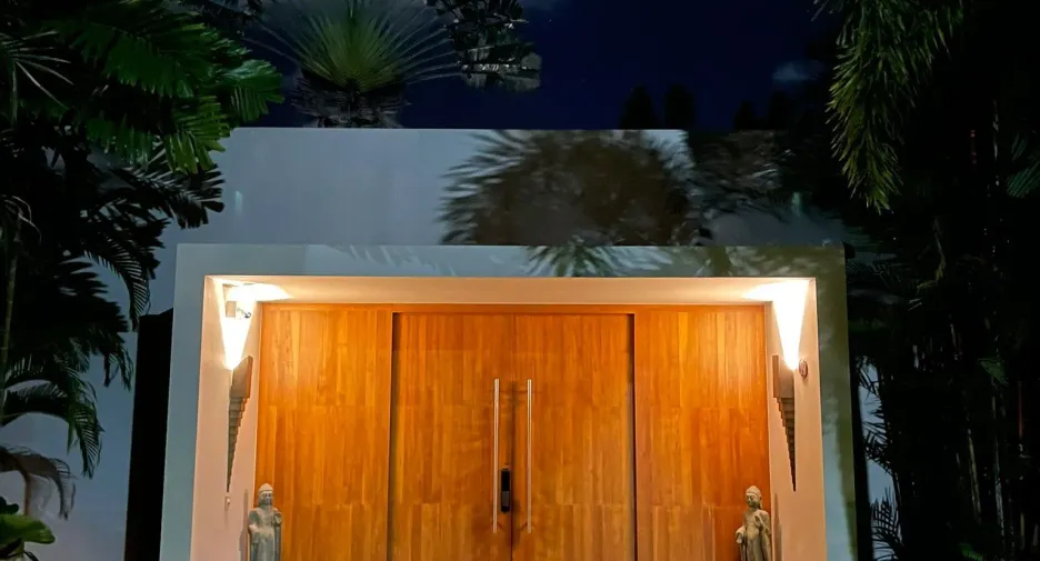 For rent 5 bedrooms villa in Thalang, Phuket