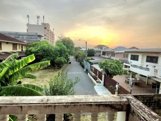 For sale 3 bedrooms townhouse in Lat Phrao, Bangkok