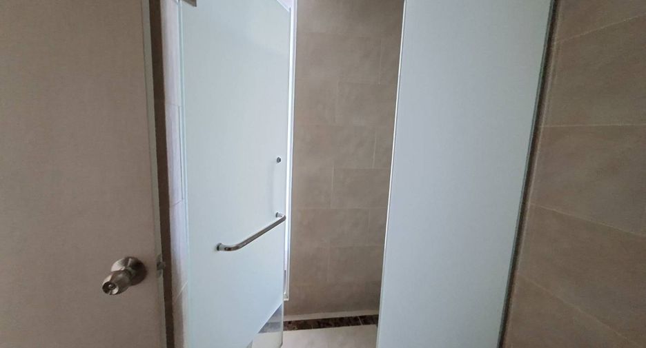 For sale そして for rent スタジオ condo in Bang Lamung, Chonburi