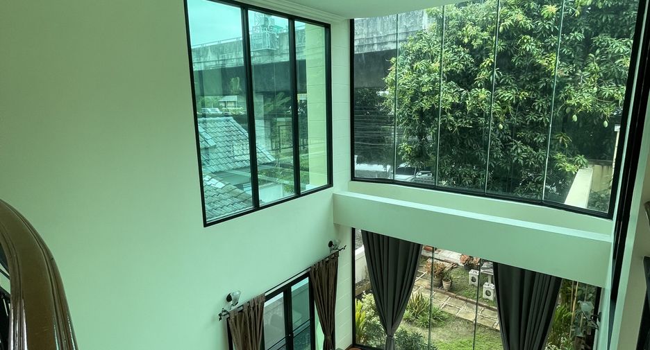 For sale 5 bedrooms house in Ratchathewi, Bangkok
