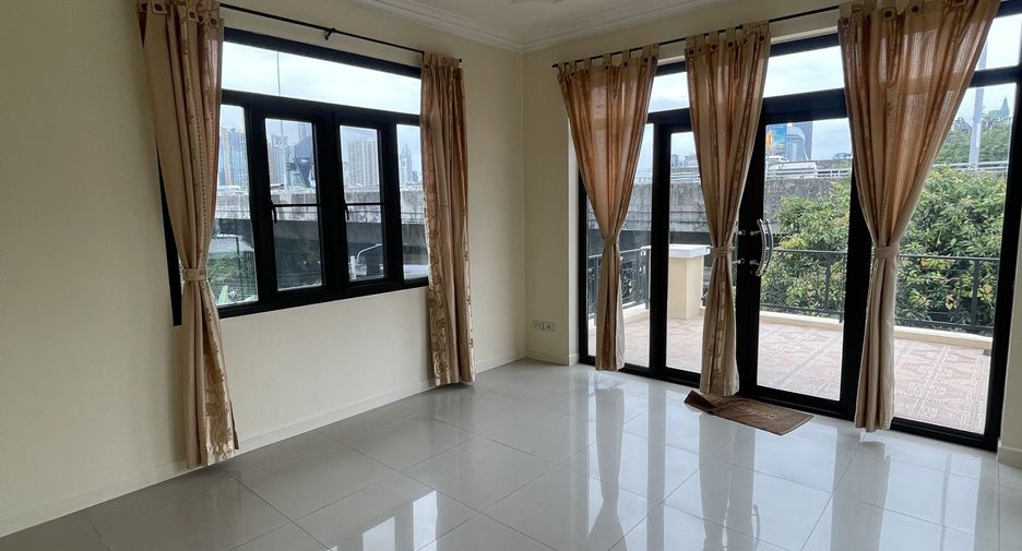For sale 5 bedrooms house in Ratchathewi, Bangkok