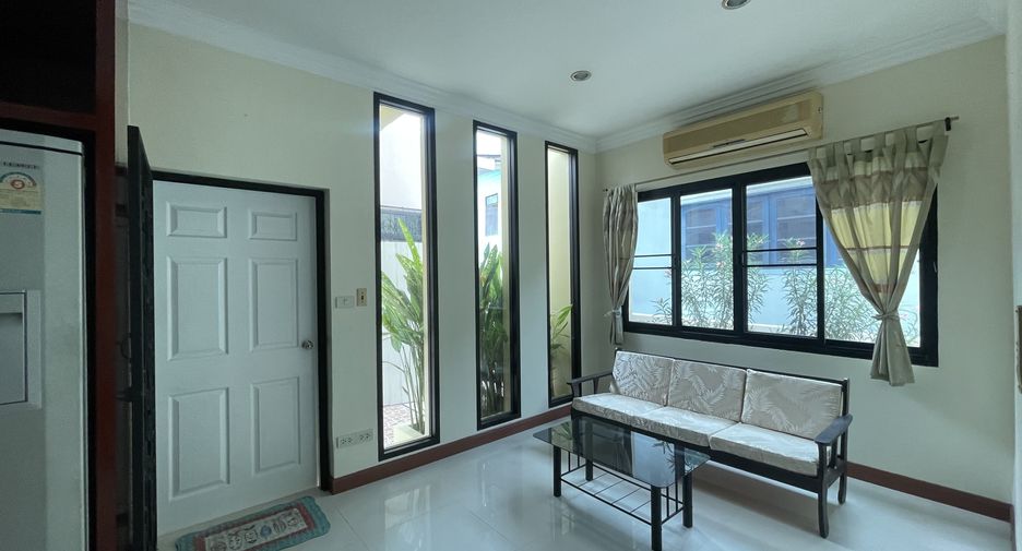 For sale 5 bedrooms house in Ratchathewi, Bangkok