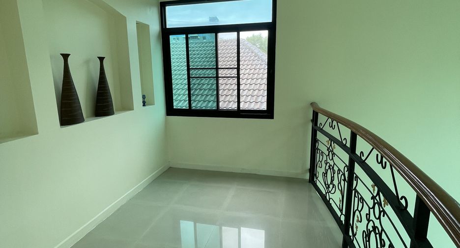 For sale 5 bedrooms house in Ratchathewi, Bangkok