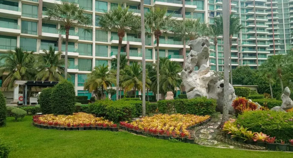 For sale 3 bedrooms condo 
