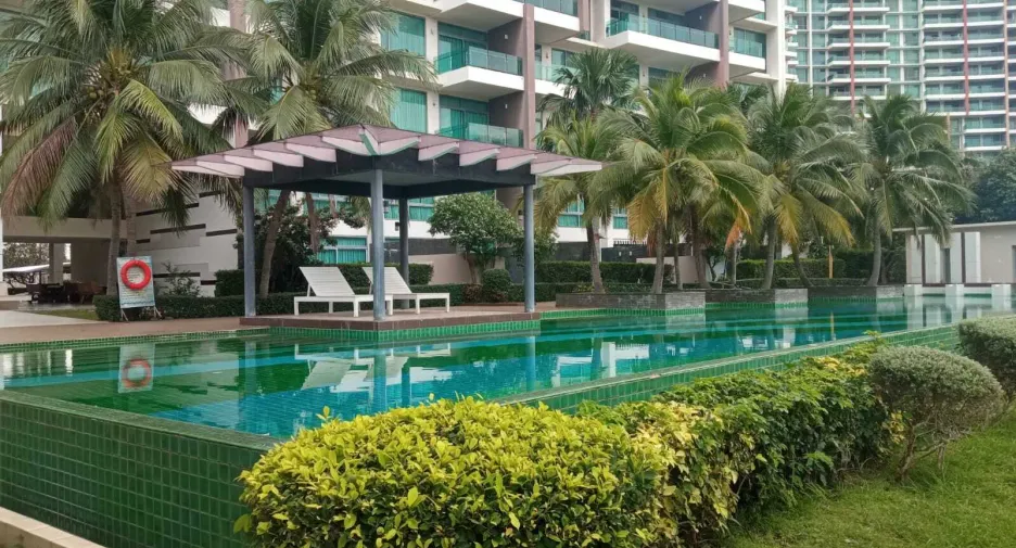 For sale 3 bedrooms condo 