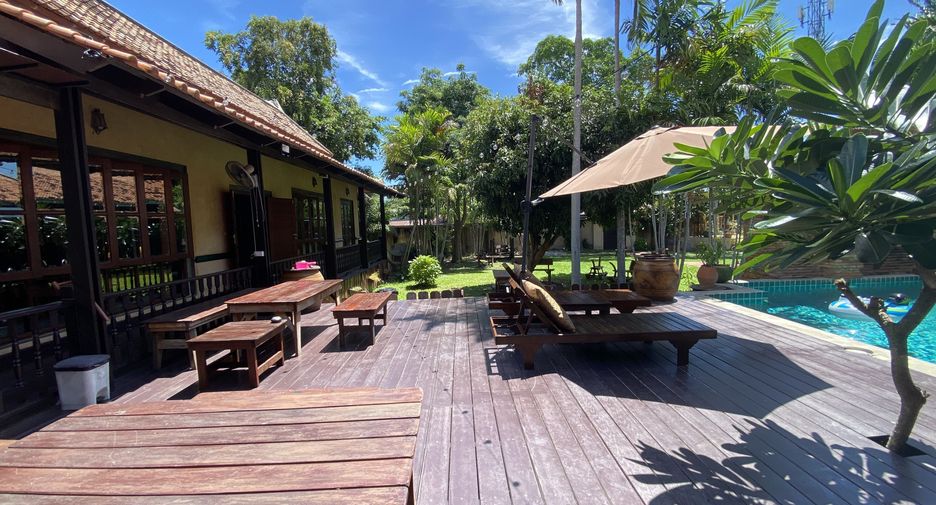 For rent 5 bedrooms house in Bang Lamung, Chonburi