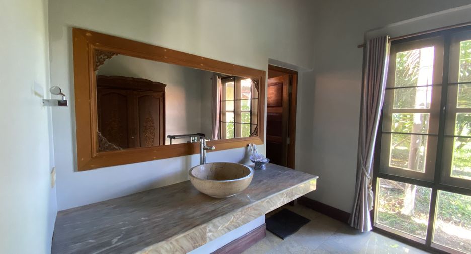 For rent 5 ベッドルーム house in Bang Lamung, Chonburi