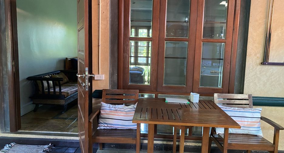 For rent 5 bedrooms house in Bang Lamung, Chonburi