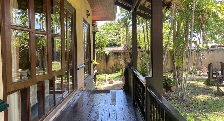 For rent 5 bedrooms house in Bang Lamung, Chonburi