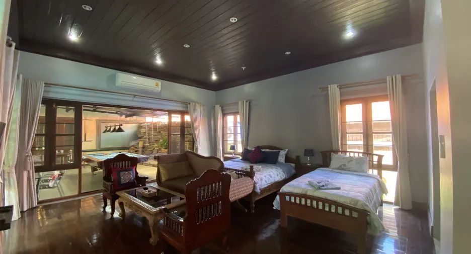 For rent 5 ベッドルーム house in Bang Lamung, Chonburi