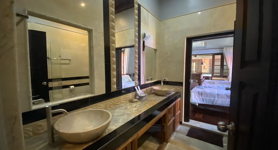 For rent 5 bedrooms house in Bang Lamung, Chonburi