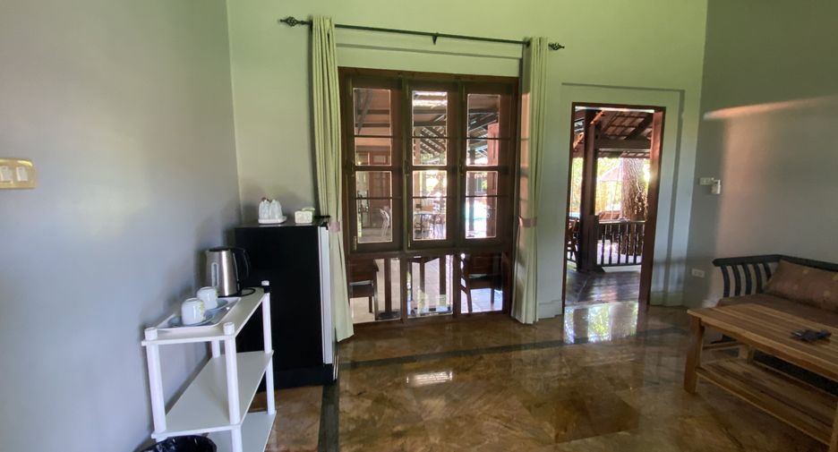 For rent 5 bedrooms house in Bang Lamung, Chonburi