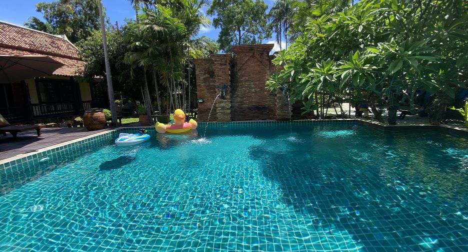 For rent 5 bedrooms house in Bang Lamung, Chonburi