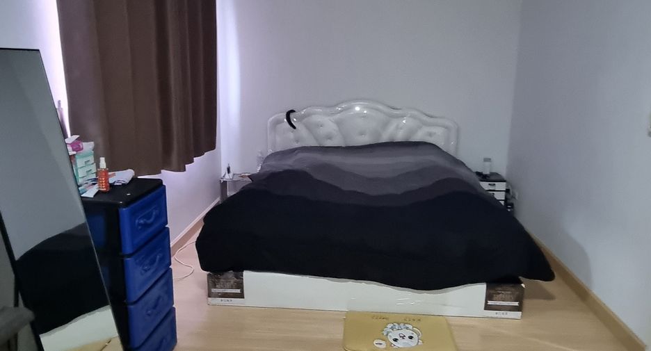 For sale 3 bedrooms townhouse in Bang Khae, Bangkok