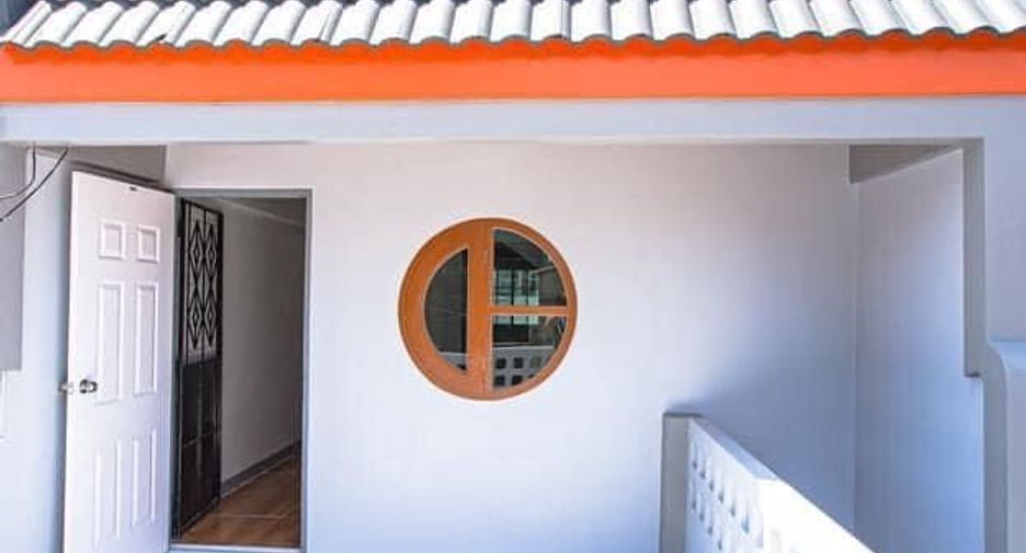 For sale 2 bedrooms townhouse in Si Racha, Chonburi