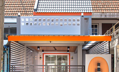 For sale 2 bedrooms townhouse in Si Racha, Chonburi