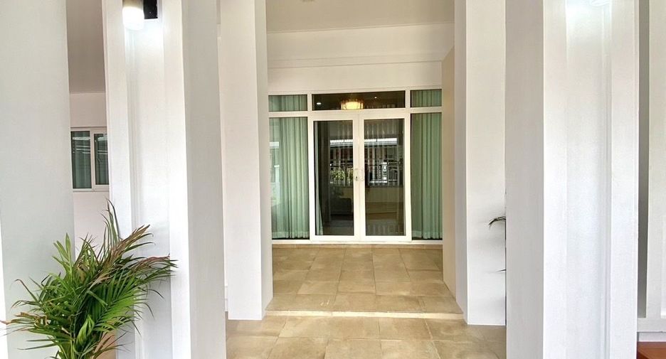 For sale 3 bedrooms house in Bang Lamung, Chonburi