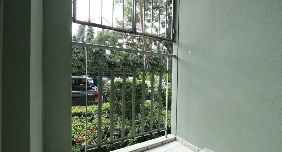 For sale 1 bed condo in Bang Kapi, Bangkok