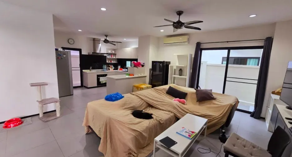 For sale 5 ベッドルーム villa in Bang Lamung, Chonburi