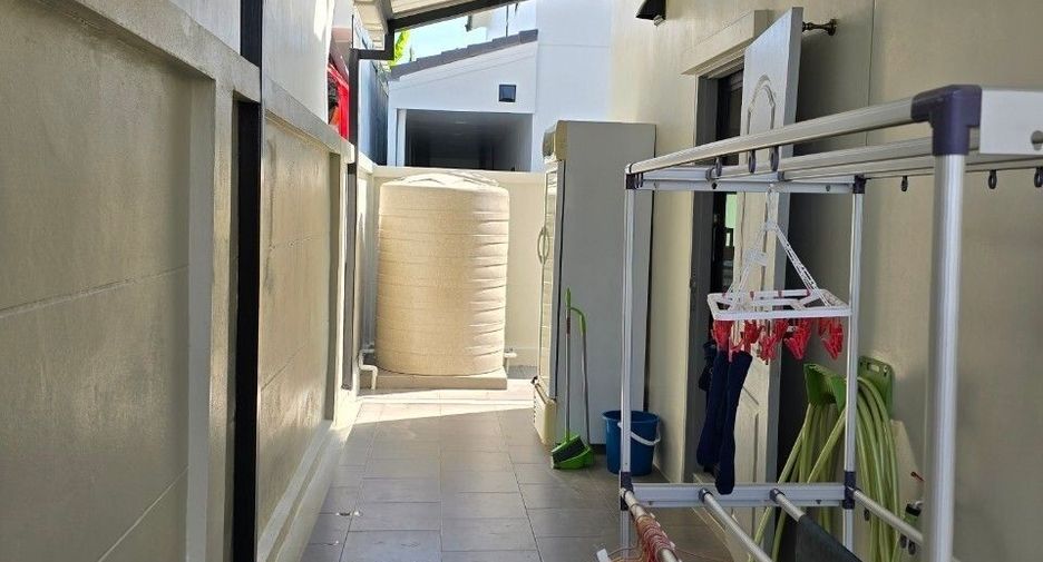 For sale 5 ベッドルーム villa in Bang Lamung, Chonburi