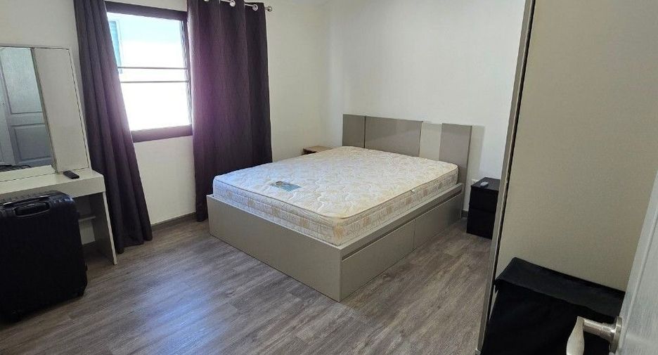 For sale 5 ベッドルーム villa in Bang Lamung, Chonburi