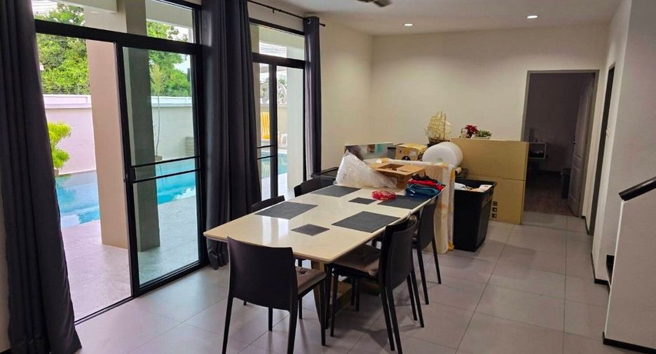 For sale 5 ベッドルーム villa in Bang Lamung, Chonburi