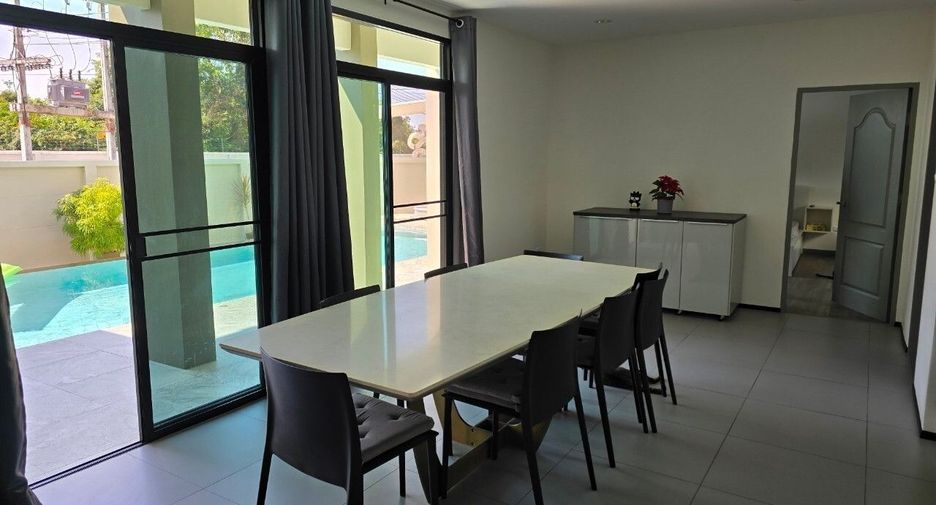 For sale 5 ベッドルーム villa in Bang Lamung, Chonburi